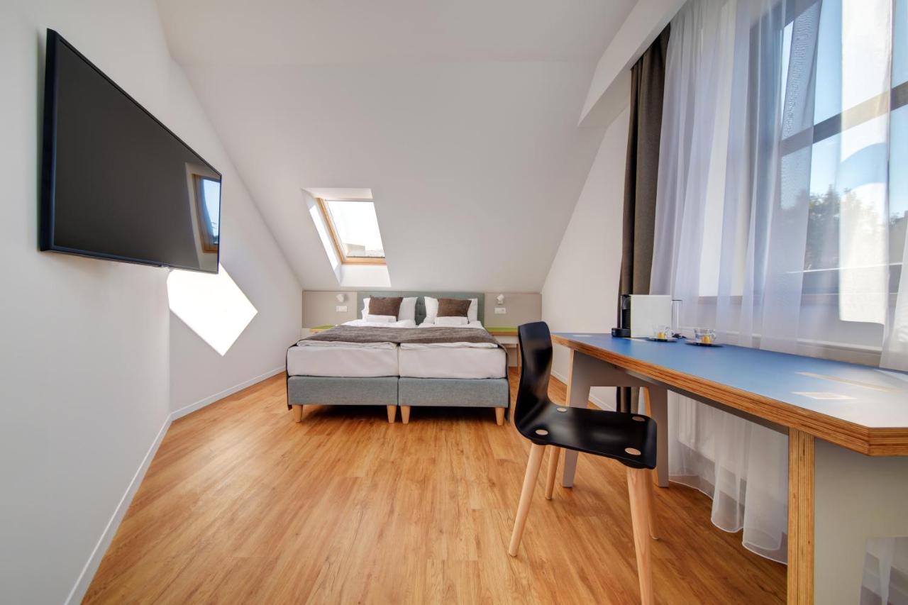 Fekete Sas Motel Έστεργκομ Εξωτερικό φωτογραφία